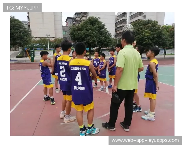 俱乐部推动青少年运动技能培训 逐步扩大覆盖面，青少年体育俱乐部建设方案