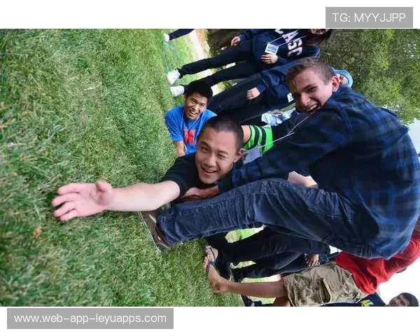 国家队强化“青少年运动+国际交流+名校合作”，形成合作新范式