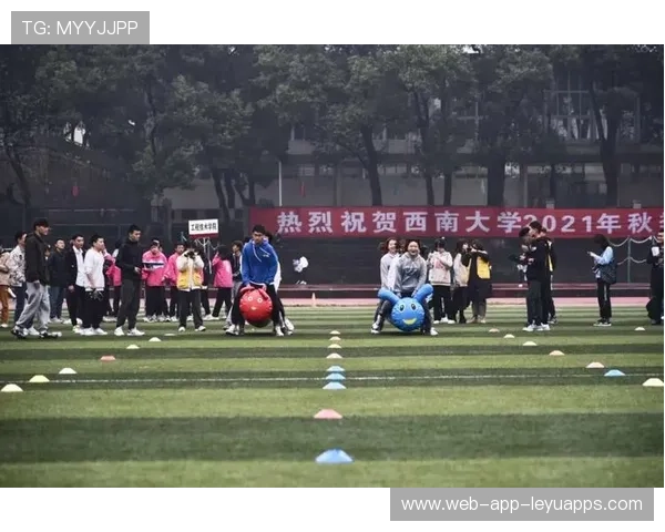 西南大学教师招聘考生奔跑进场，校方释疑，西南大学教师招聘公示